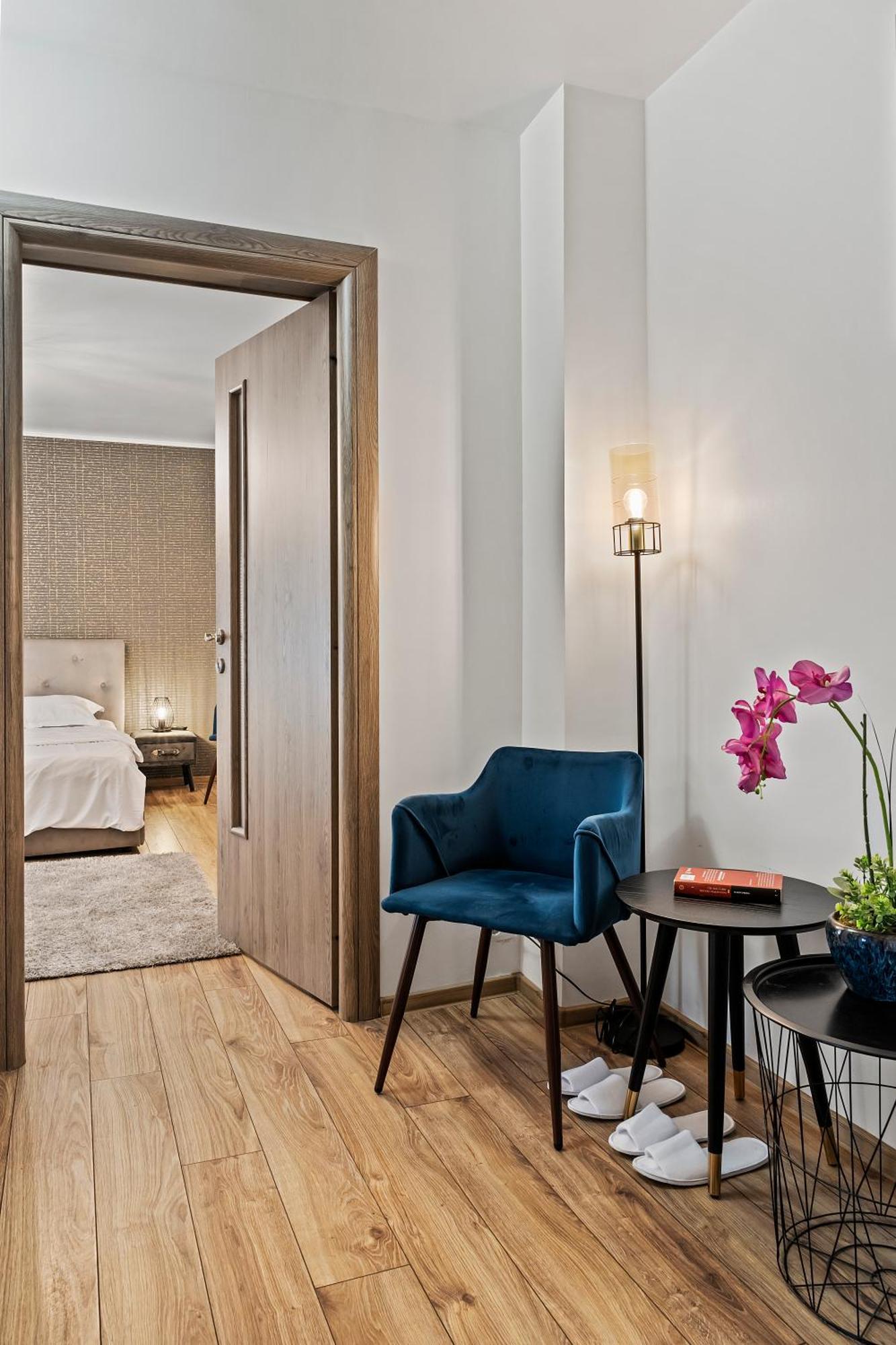 Garsoniera De Lux Si Eleganta Drumul Taberei Bukarest Exterior foto