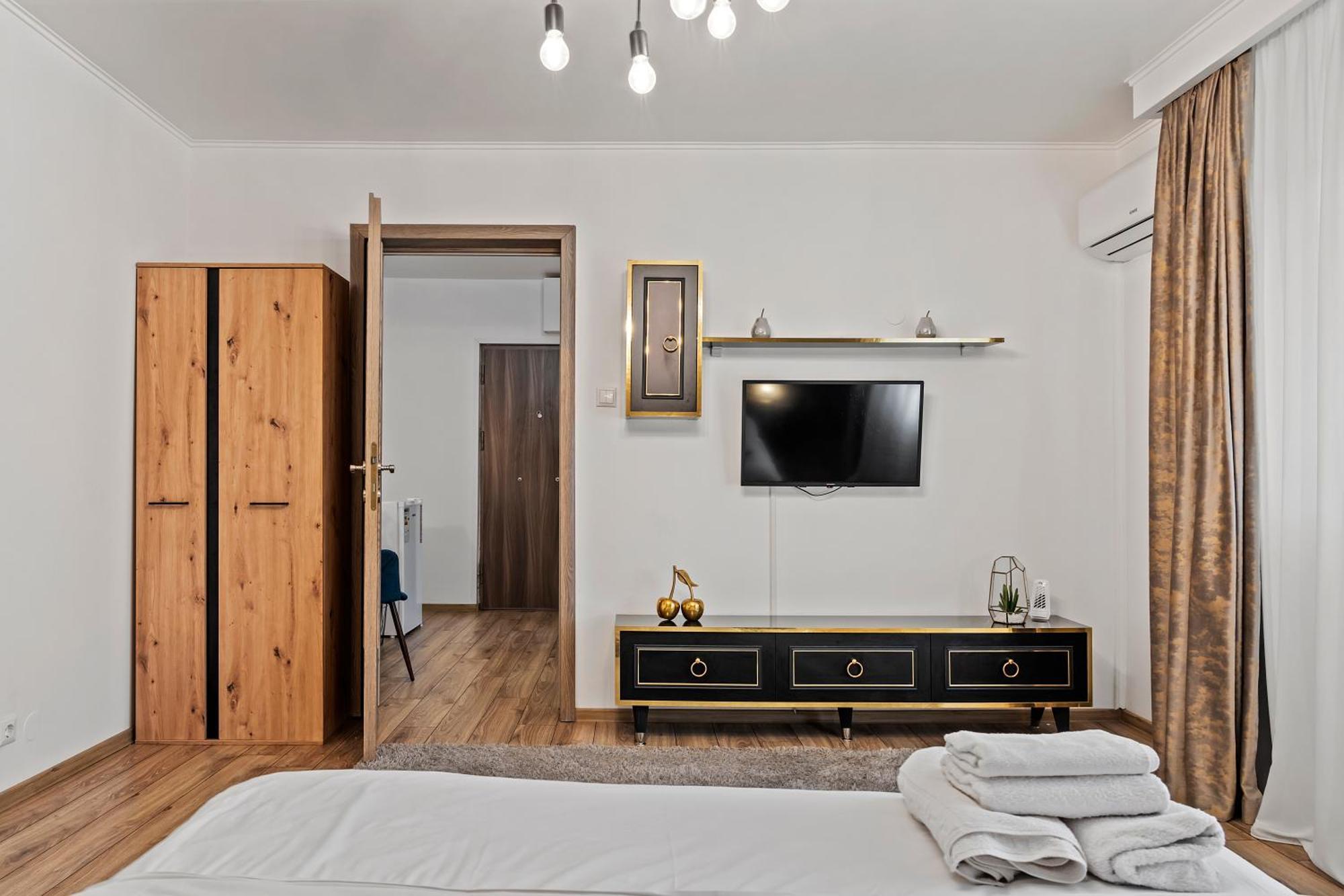 Garsoniera De Lux Si Eleganta Drumul Taberei Bukarest Exterior foto